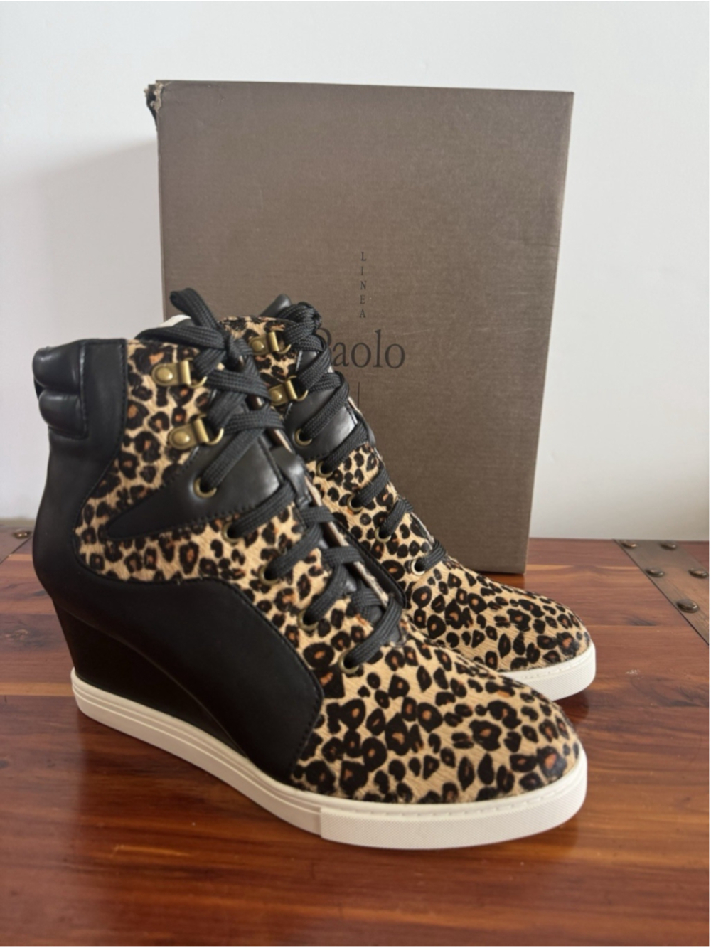 Linea Paolo Fleur2 Leopard Hidden Wedge High Top Sneakers Women 9.5 New in Box
